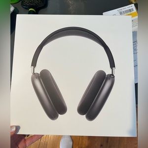 Authentic NIB AirPods Max Pro Space Gray w Black Headband -Authenticity pics